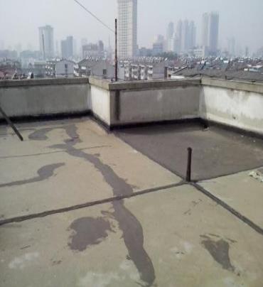 桐城漏水维修 楼顶漏水是什么原因，楼顶漏水维修方法是什么?